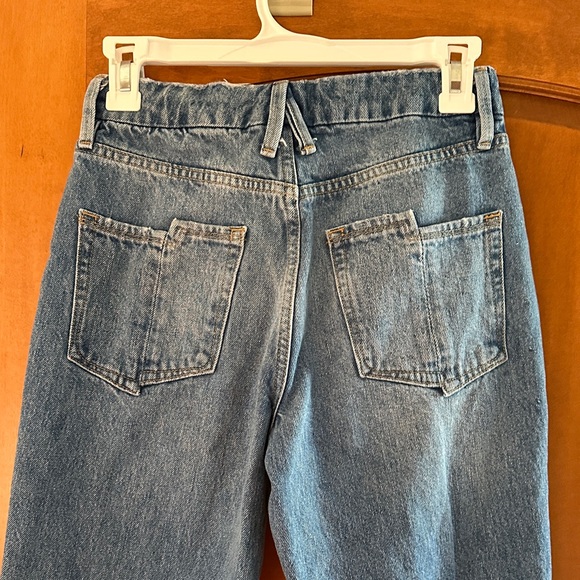 Good American Straight Leg Jeans in Blue size 0 25” waist - Picture 3 of 7